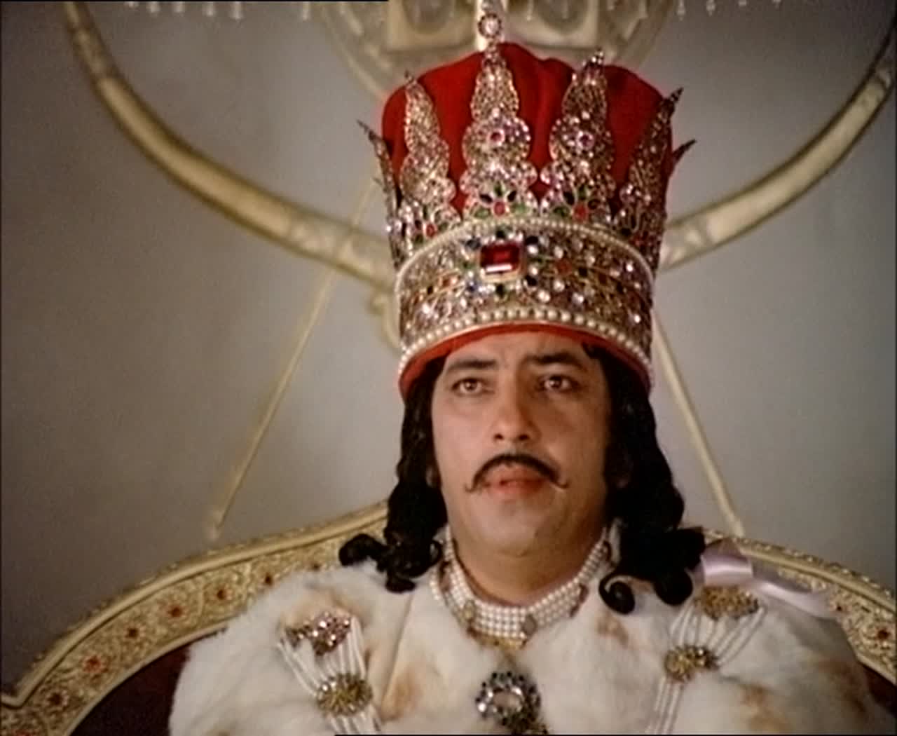 Shatranj Ke Khiladi — still 6