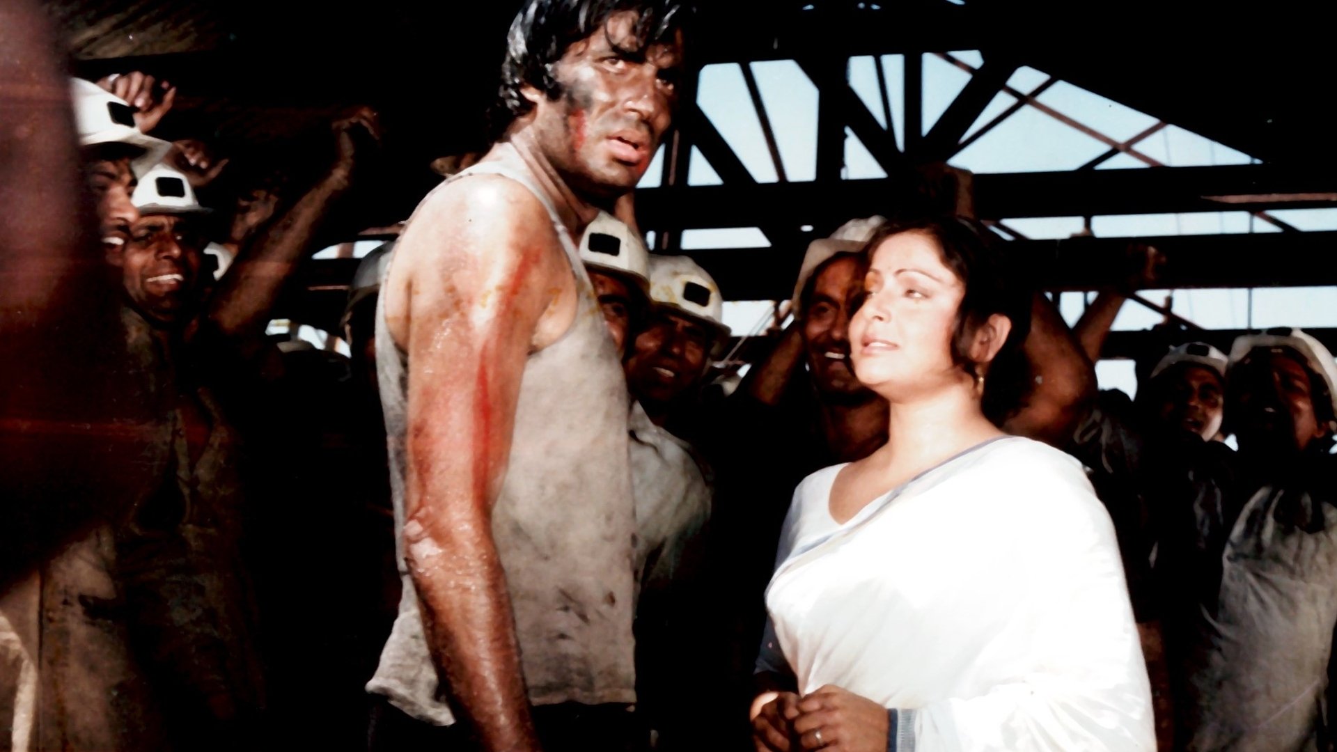 Kaala Patthar  — still 5